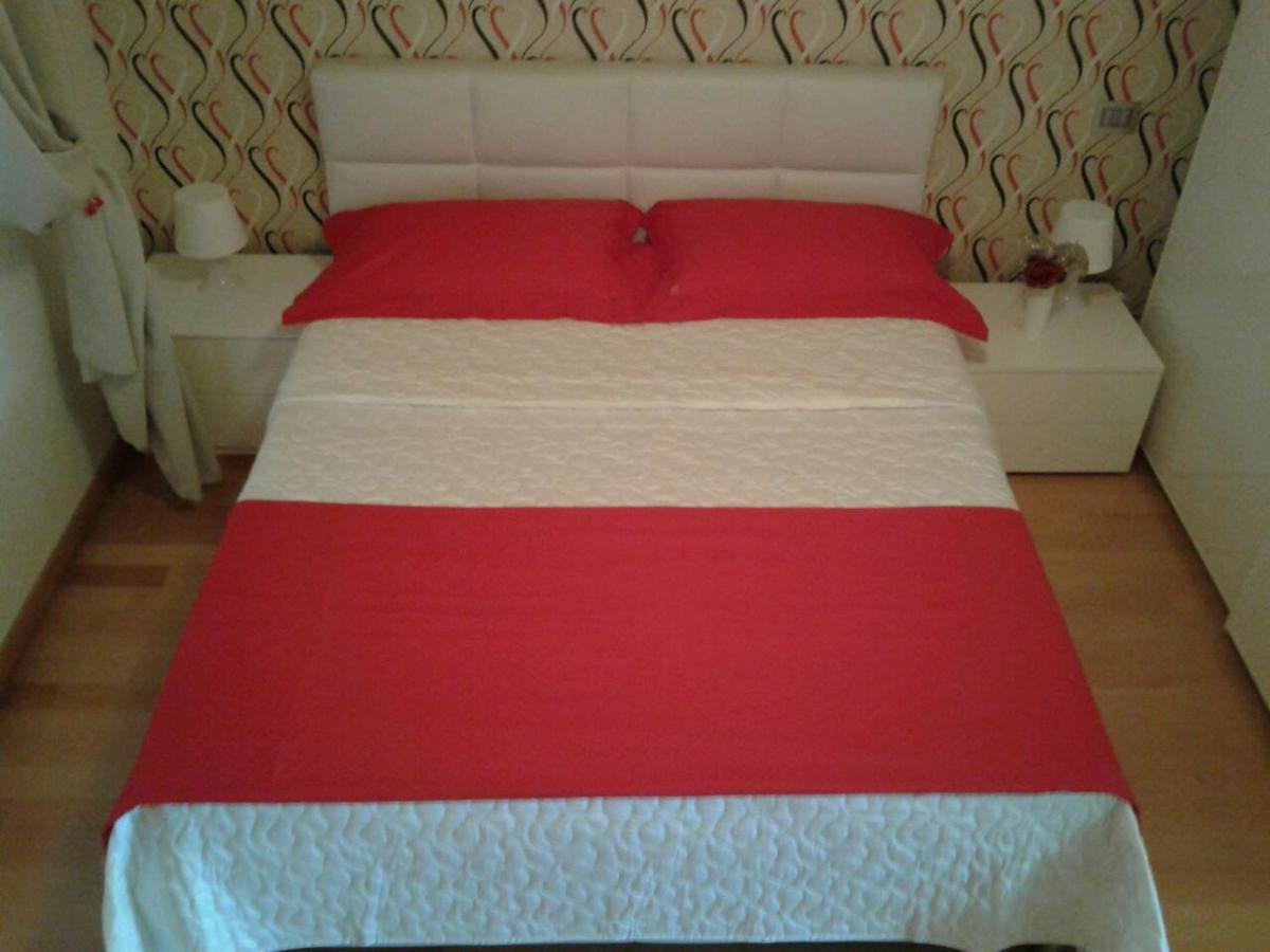 Just Blue Hotel Montesilvano Marina Екстериор снимка