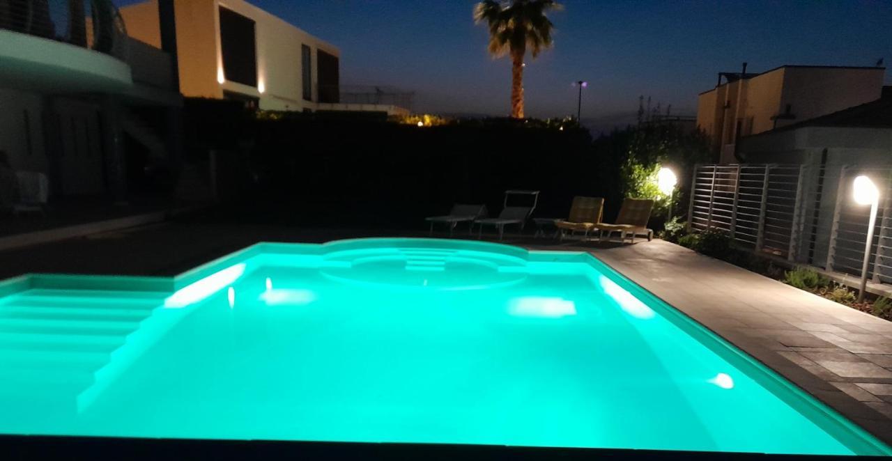 Just Blue Hotel Montesilvano Marina Екстериор снимка